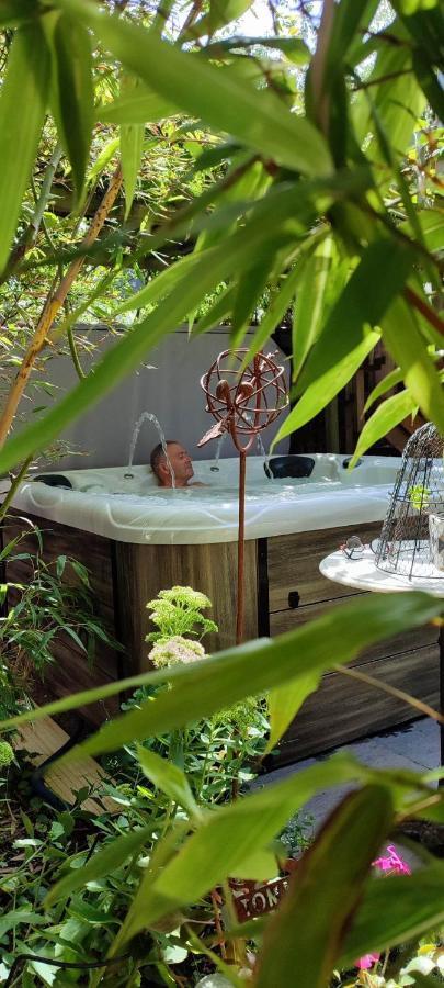 La Cabane Du Bon Chemin ,Spa Laval  Extérieur photo